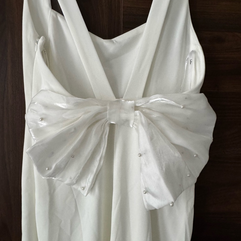 Lulu's Ivory White Wedding Dress with Bow Detail